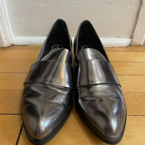 Silver Loafer/Oxford Shoes - Picture 2 of 10